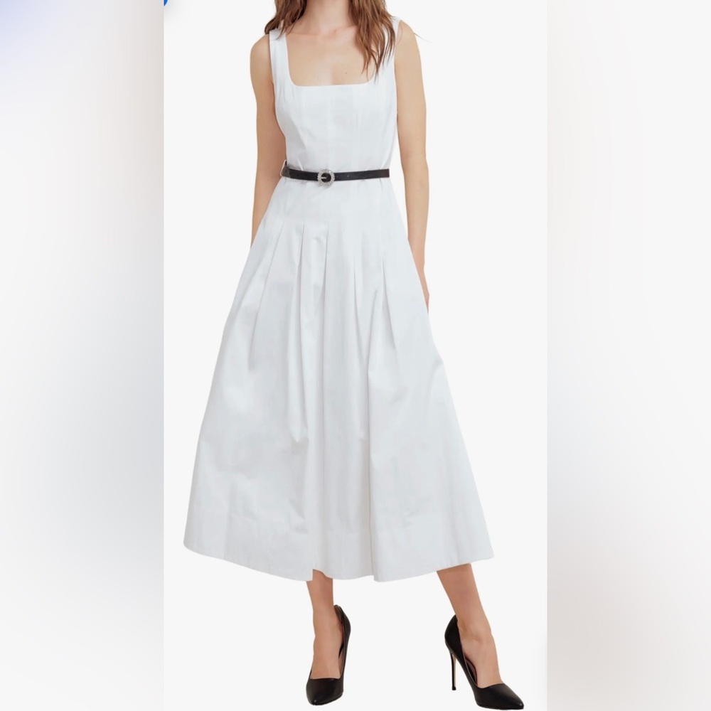 Elegant White A-Line Skirt with Belt